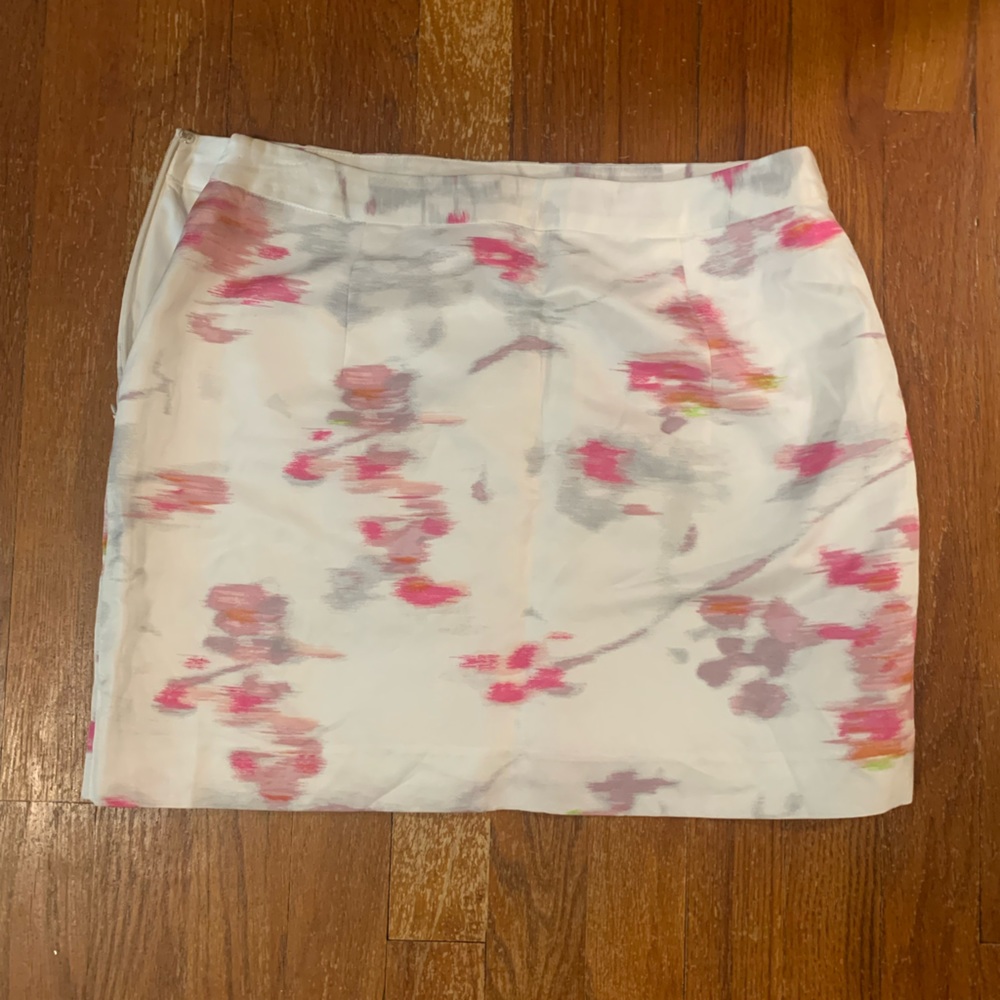 Banana Republic off white/floral wrap over mini skirt